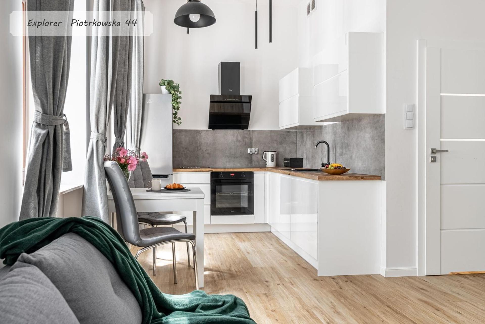 Regnum Noctis Piotrkowska 44 Apartment Lodz  Exterior photo